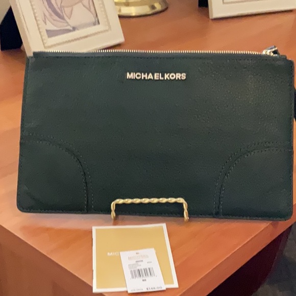 MK Hattie Bag NWT Beautiful Color - Picture 5 of 11